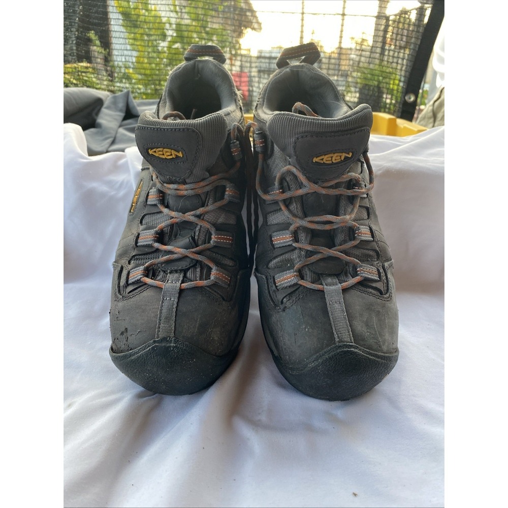 KEEN Utility Men's Size 12 Detroit XT INT MET Steel Toe Shoes previously loved